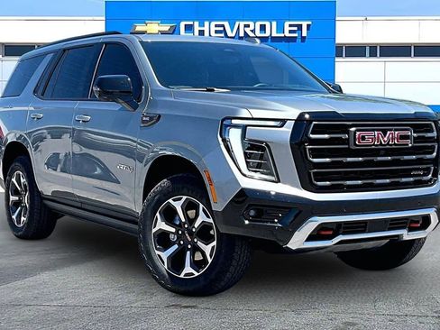 Used 2026 GMC Yukon AT4 Ultimate w/ LPO, Floor Liner Package AWD/4WD image 2