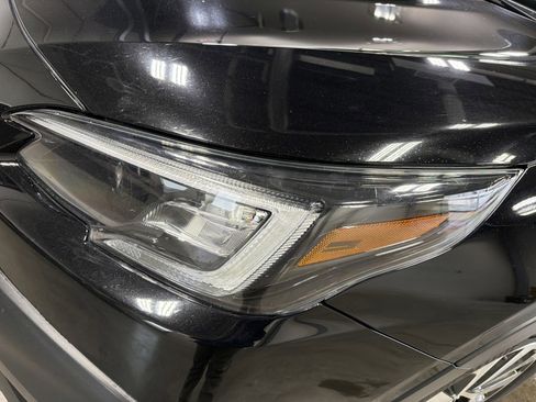 Used 2020 Subaru Outback Premium image 10