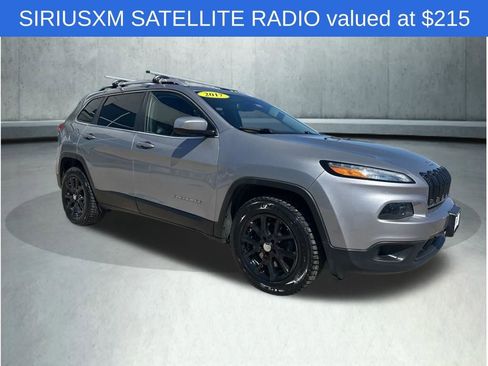 Used 2017 Jeep Cherokee Latitude w/ True North Edition AWD/4WD image 9