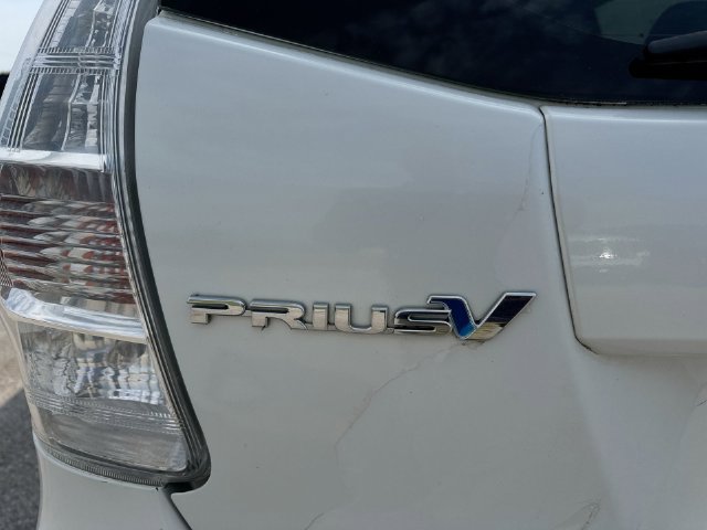 Used 2012 Toyota Prius V Five FWD image 32