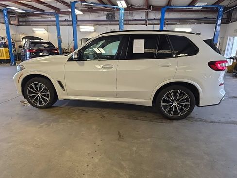 Used 2023 BMW X5 M50i w/ Executive Package AWD/4WD image 2