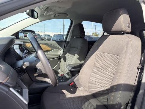 Used 2021 GMC Terrain SLE w/ Driver Convenience Package image 12