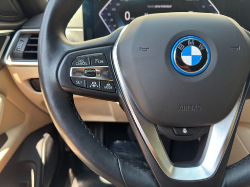 Used 2023 BMW i4 eDrive35 RWD image 21