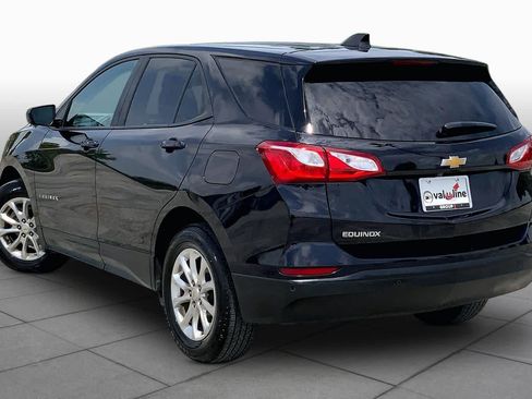 Used 2020 Chevrolet Equinox LS w/ LS Convenience Package FWD image 12