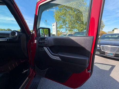 Used 2012 Jeep Wrangler Sahara w/ Dual Top Group AWD/4WD image 24