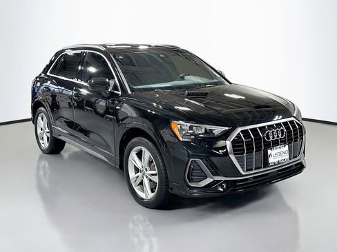 Used 2020 Audi Q3 2.0T Premium w/ Convenience Package image 3