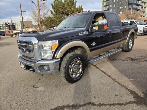 Used 2014 Ford F250 Lariat w/ Chrome Package image 3
