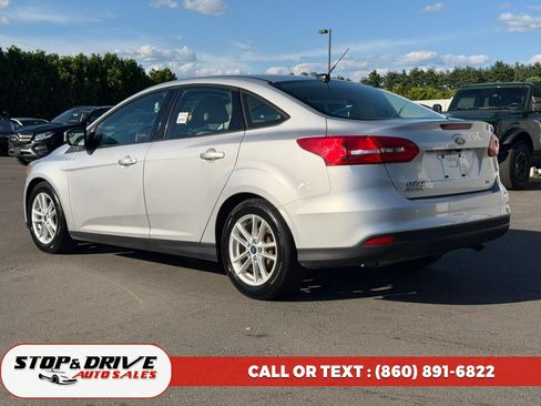 Used 2015 Ford Focus SE FWD image 7