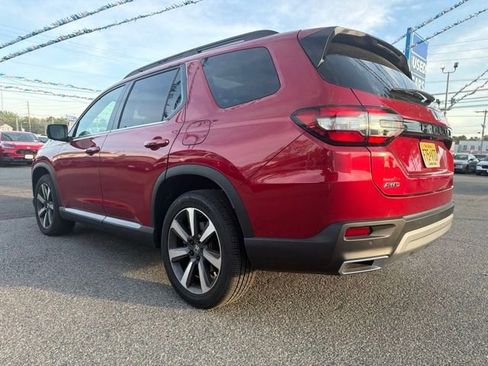 Used 2025 Honda Pilot Elite image 5