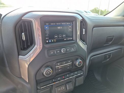 Used 2021 Chevrolet Silverado 1500 Custom RWD image 26