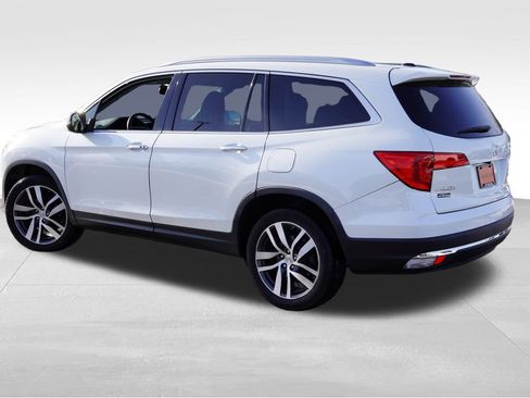 Used 2018 Honda Pilot Elite image 8