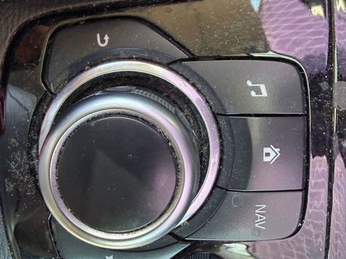 Used 2016 MAZDA MAZDA3 i Sport w/ Preferred Equipment Package FWD image 16