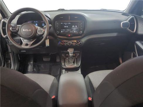 Used 2024 Kia Soul LX w/ Option Group 015 FWD image 10