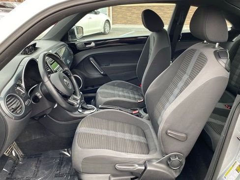 Used 2012 Volkswagen Beetle 2.0T image 11
