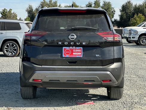 Used 2023 Nissan Rogue SL FWD image 8