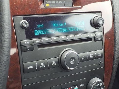 Used 2009 Chevrolet Impala LT image 17