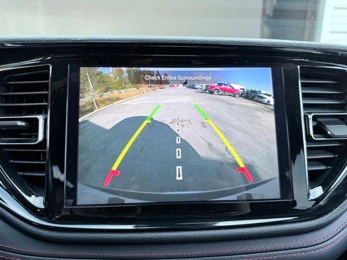 Used 2023 Dodge Durango GT image 19