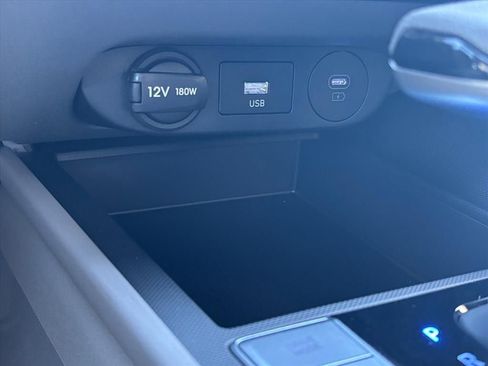 New 2026 Hyundai Elantra SE image 16