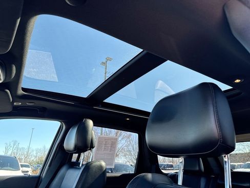 Used 2018 Jeep Grand Cherokee Limited w/ Luxury Group II image 20