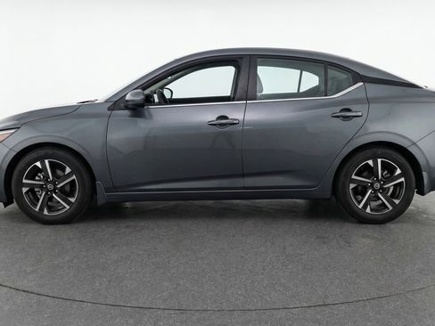 Used 2025 Nissan Sentra SV image 5