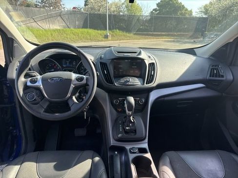 Used 2015 Ford Escape SE w/ SE Chrome Package image 15