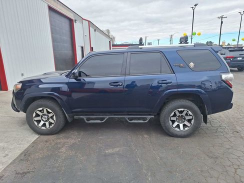 Used 2017 Toyota 4Runner TRD Off-Road image 5