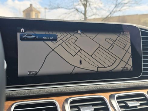 Used 2026 Mercedes-Benz GLE 350 4MATIC image 4