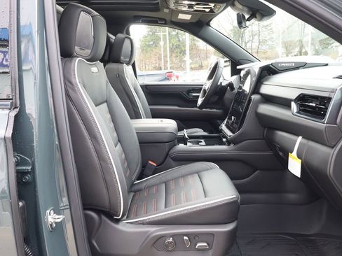 New 2026 GMC Yukon XL AT4 Ultimate image 47