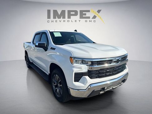 Used 2024 Chevrolet Silverado 1500 LT AWD/4WD image 5