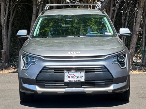 New 2025 Kia Niro EX image 5
