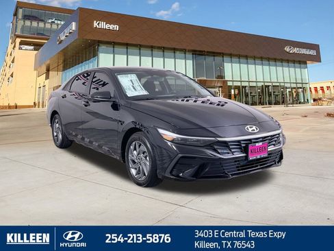 New 2025 Hyundai Elantra Blue image 10