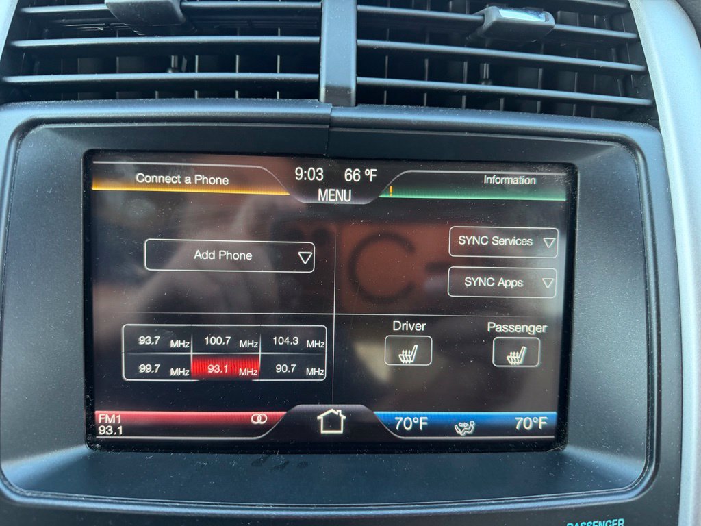 Used 2012 Ford Edge Limited FWD image 11