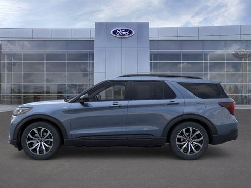 New 2026 Ford Explorer ST-Line image 3