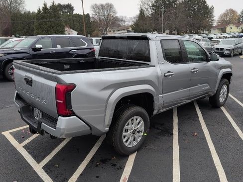 New 2025 Toyota Tacoma SR5 image 3