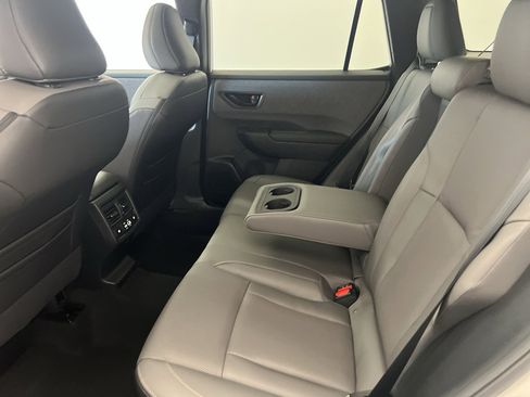 New 2026 Subaru Outback Limited XT image 32