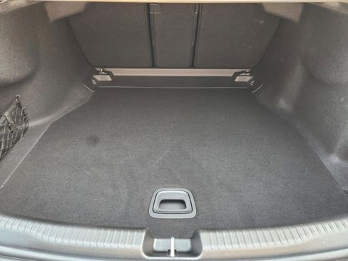 Used 2025 Mercedes-Benz C 300 Sedan image 23