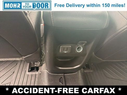 Used 2022 Chevrolet Colorado Z71 AWD/4WD image 35