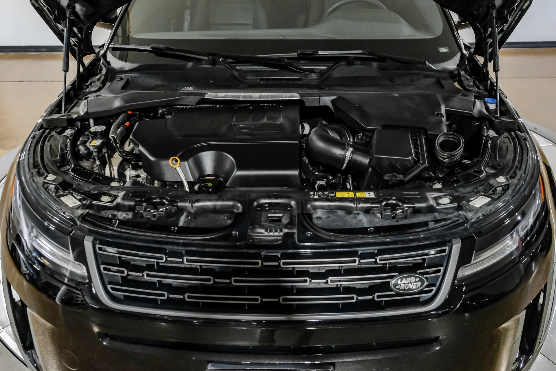 Used 2024 Land Rover Range Rover Evoque S AWD/4WD image 51