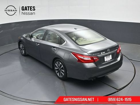 Used 2016 Nissan Altima 2.5 SL w/ 2.5 Technology w/LED Package FWD image 49