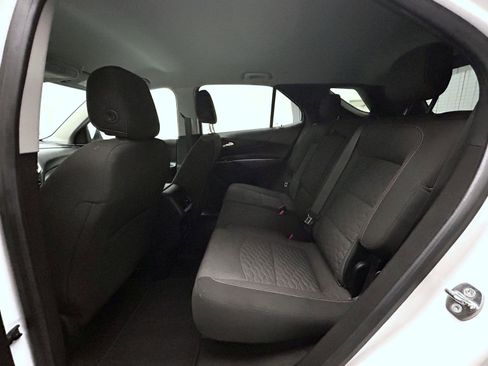Used 2018 Chevrolet Equinox LT image 19