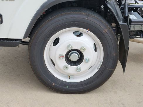 New 2025 Chevrolet Low Cab Forward 5500XG image 15