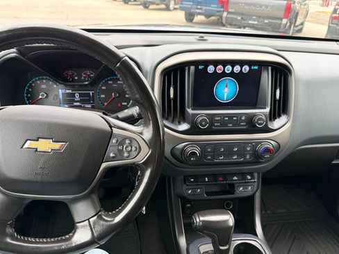 Used 2018 Chevrolet Colorado Z71 AWD/4WD image 24