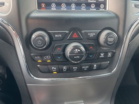 Used 2018 Jeep Grand Cherokee Laredo AWD/4WD image 30