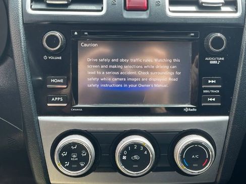 Used 2015 Subaru Crosstrek 2.0i Premium image 20