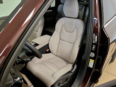 New 2026 Volvo XC90 T8 Ultra w/ Protection Package Premier AWD/4WD image 43