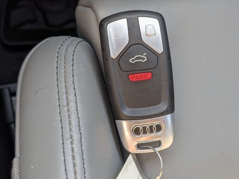 Used 2018 Audi SQ5 Prestige AWD/4WD image 37