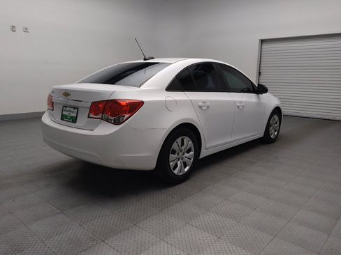 Used 2016 Chevrolet Cruze LS image 9