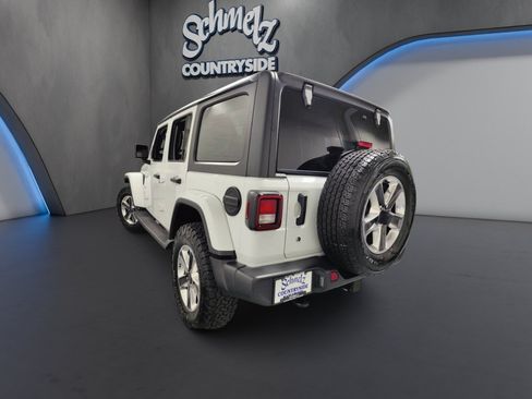 Used 2020 Jeep Wrangler Unlimited Sahara AWD/4WD image 9