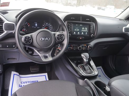 Used 2020 Kia Soul LX image 14