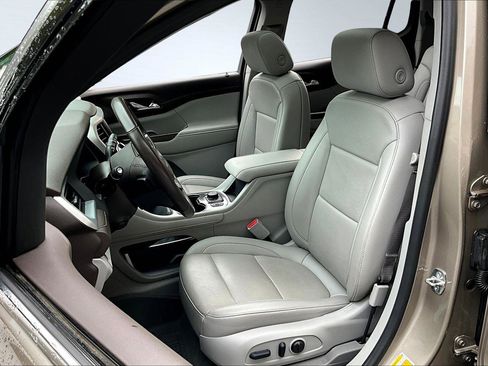 Used 2022 GMC Acadia SLT w/ Technology Package image 26